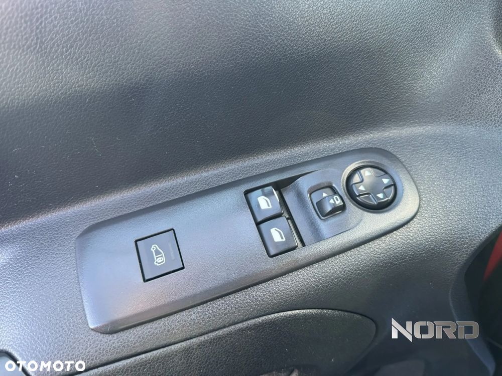 Peugeot Partner 4x4 1.5 Long Premium - 25