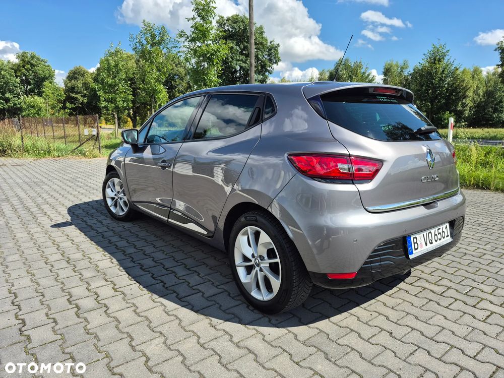 Renault Clio 1.2 16V Limited - 15