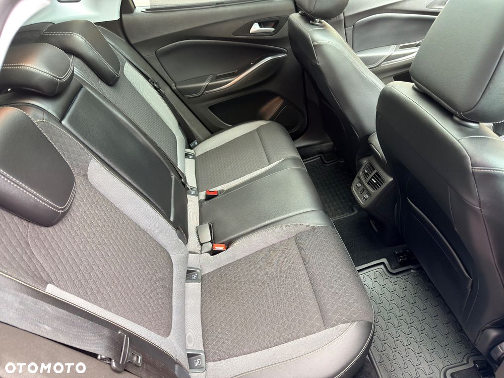 Opel Grandland X 1.2 Start/Stop Business INNOVATION - 24
