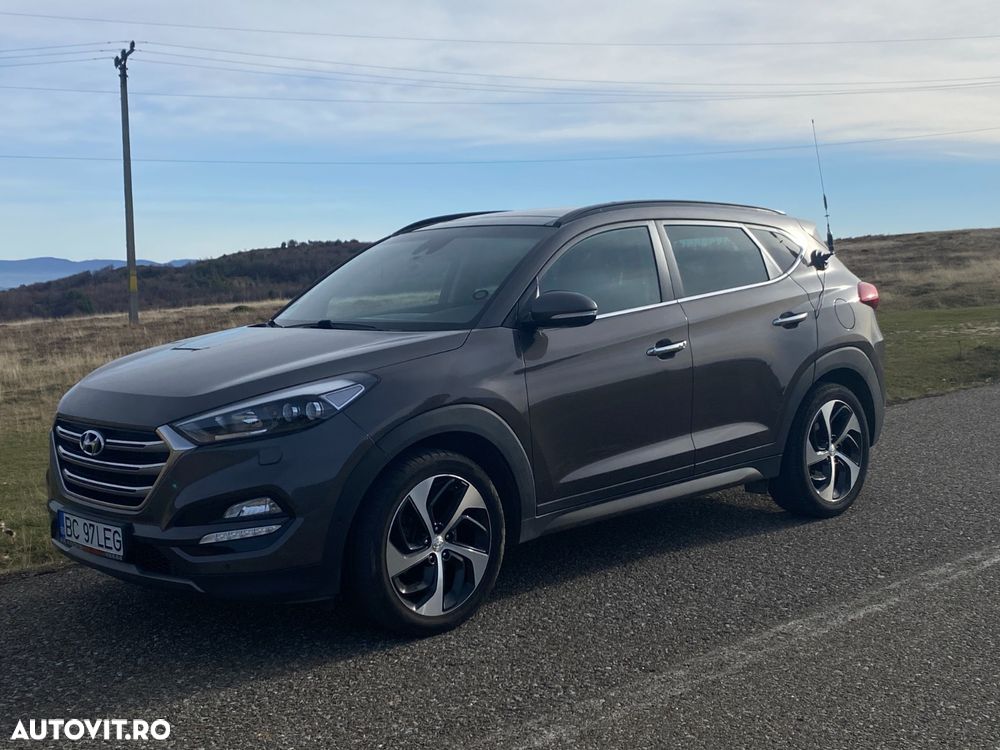 Hyundai Tucson 2.0 CRDI 4WD Automatik Style - 10