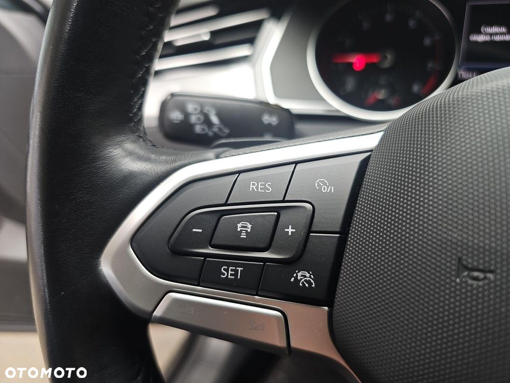Volkswagen Passat Variant 1.5 TSI EVO Business DSG - 14