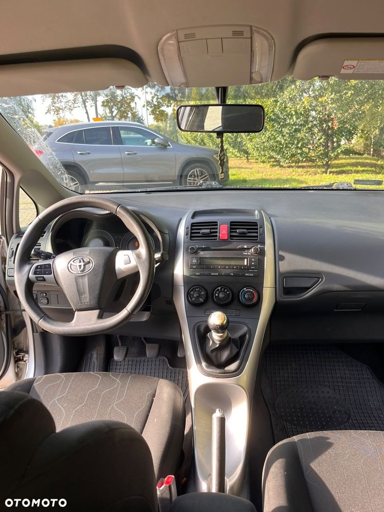 Toyota Auris - 7