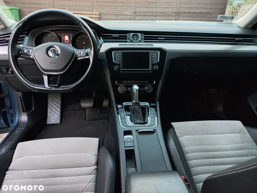 Volkswagen Passat 2.0 TDI BMT Highline DSG - 16