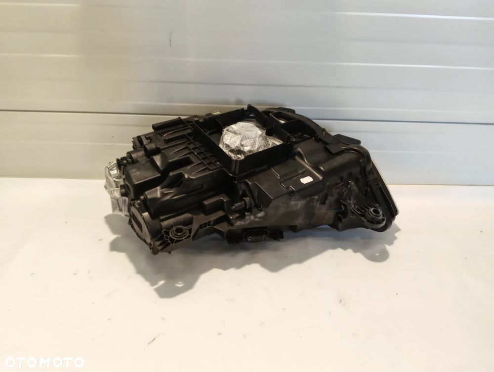 Audi A3 S3 8V LIFT  MATRIX LED PRZÓD STRONA PRAWA 8V0941036 - 7