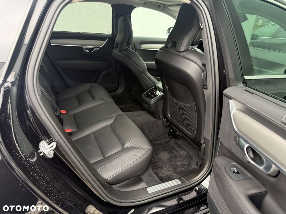 Volvo S90 - 34