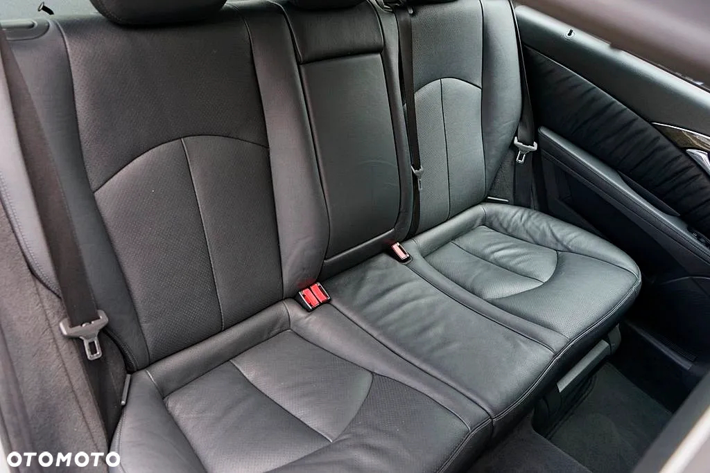 Mercedes-Benz Klasa E 200 T CDI Automatik Avantgarde - 25