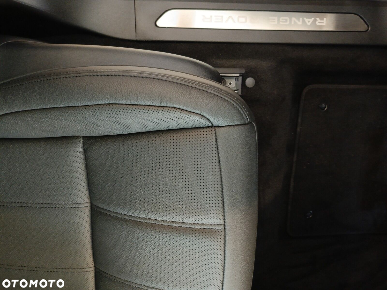 Land Rover Range Rover Evoque - 21