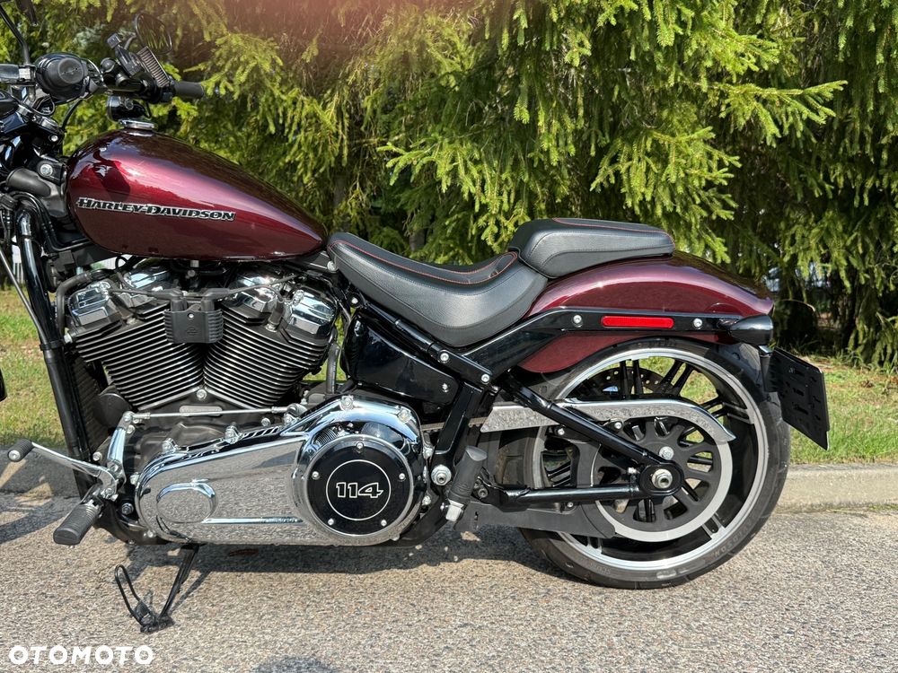 Harley-Davidson Softail Breakout - 17