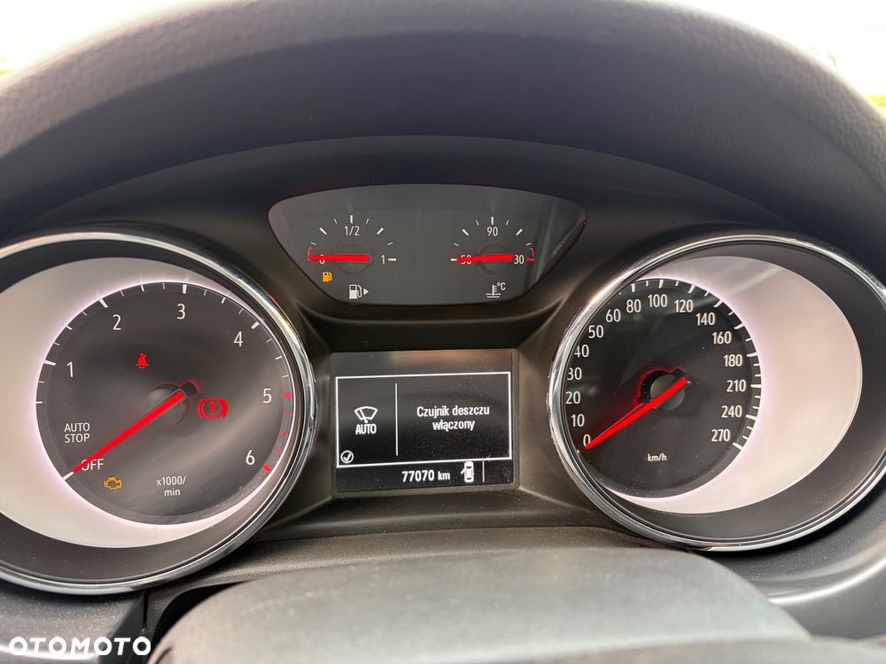 Opel Astra 1.6 D Start/Stop Dynamic - 8
