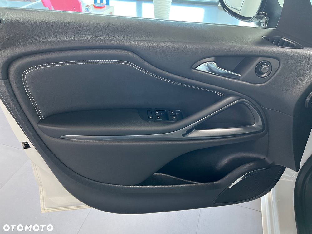 Opel Zafira - 25