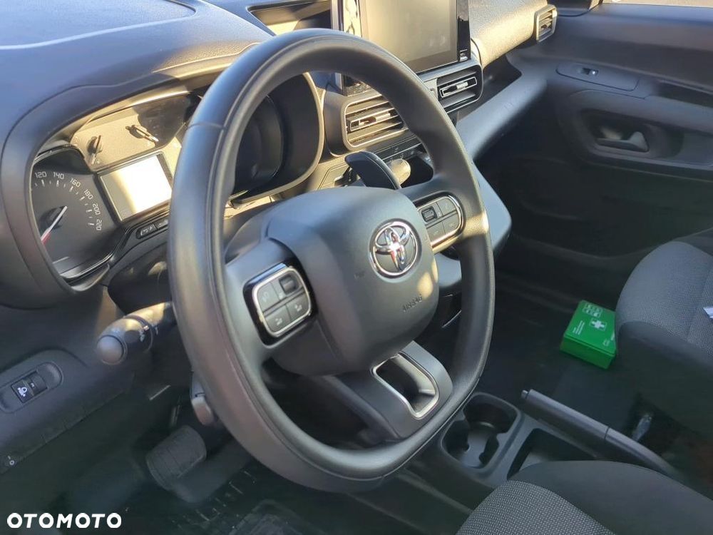 Toyota Proace City 1.2 D-4T Long 2,3t Active (bryg.) - 7