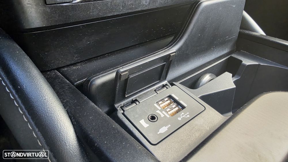 Lexus ES 300h Special Edition - 40