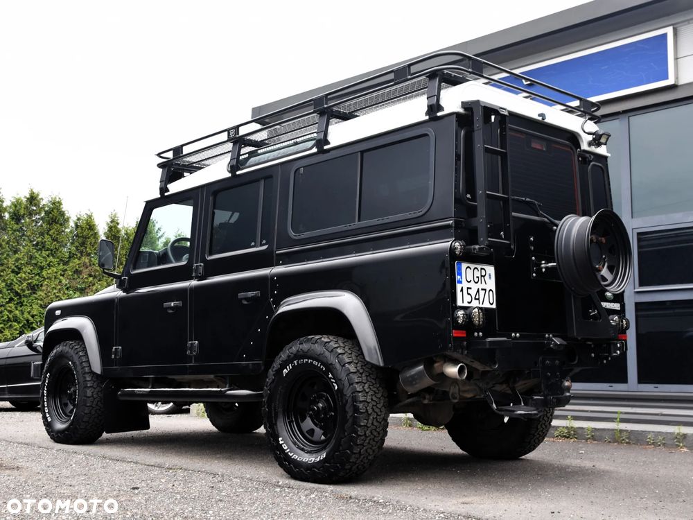 Land Rover Defender - 4