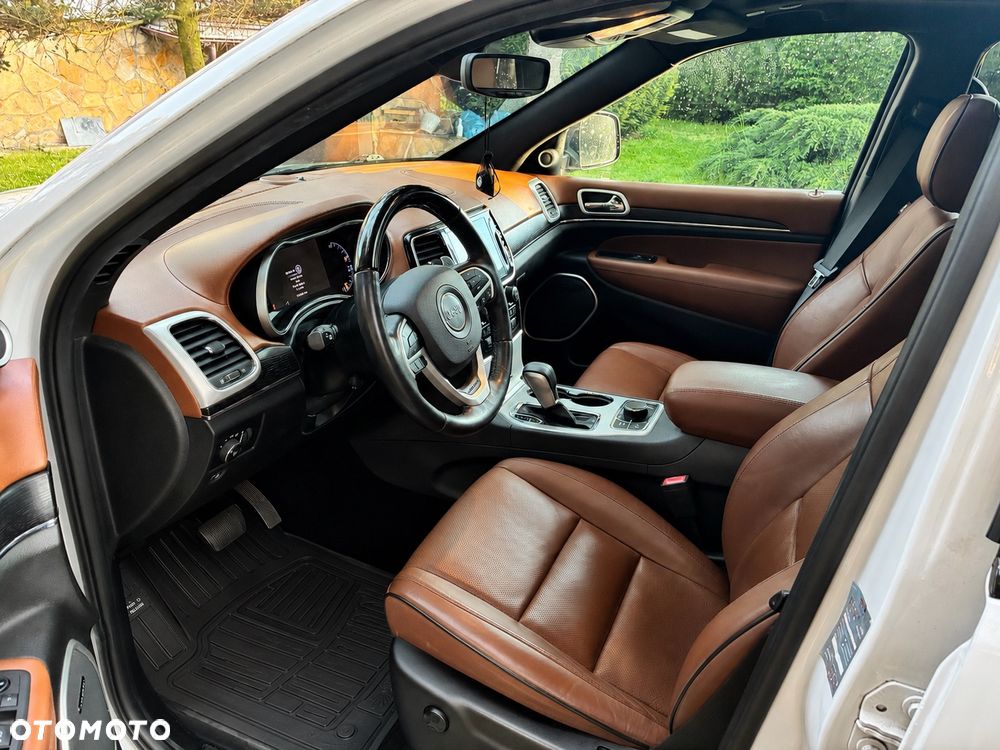 Jeep Grand Cherokee 5.7 V8 HEMI Overland Summit - 30
