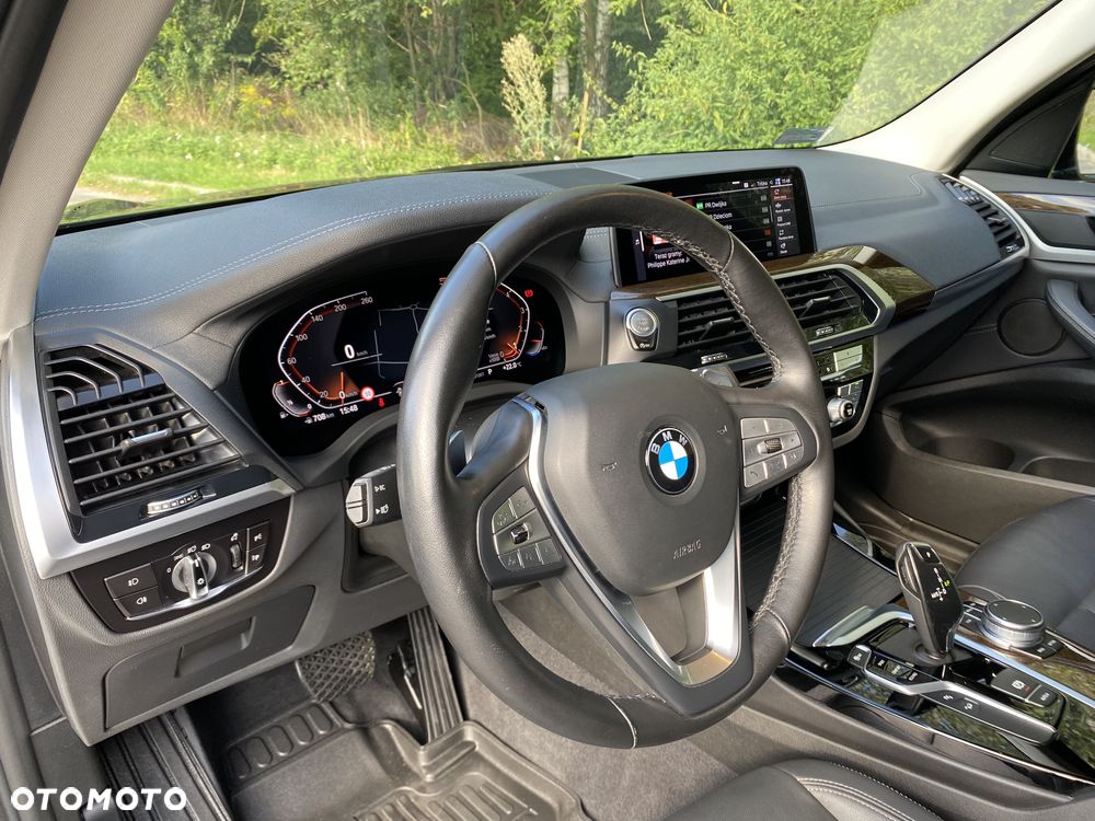 BMW X3 xDrive20i Luxury Line - 3