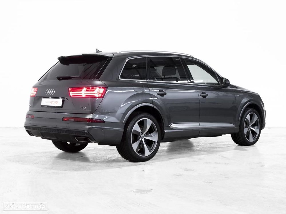 Audi Q7 3.0 TDI quattro S-line Tiptronic 7L - 3