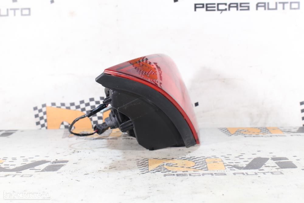 Farolim Esquerdo Peugeot 308 Ii  9677818380 / 81260101 / Esquerdo Da M - 2