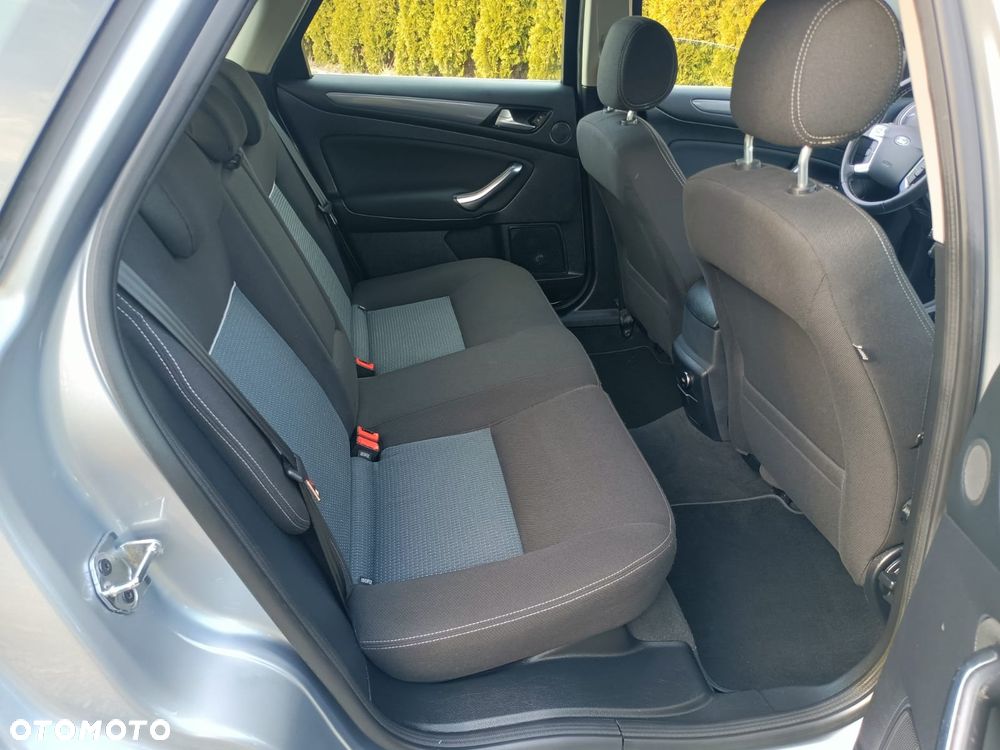 Ford Mondeo 2.0 TDCi Business Edition - 20