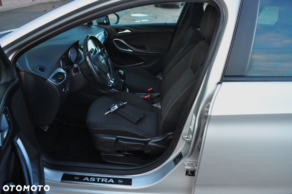 Opel Astra 1.4 Turbo Start/Stop Edition - 24