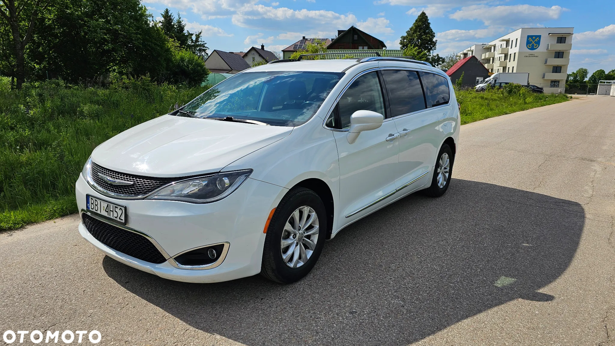 Chrysler Pacifica - 2