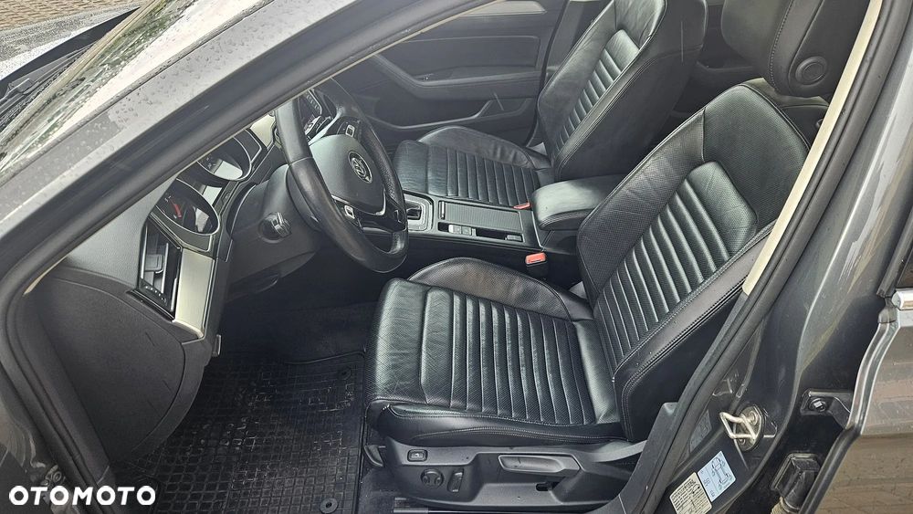 Volkswagen Passat 2.0 TDI Bi-Turbo BMT 4Mot Highline DSG - 13