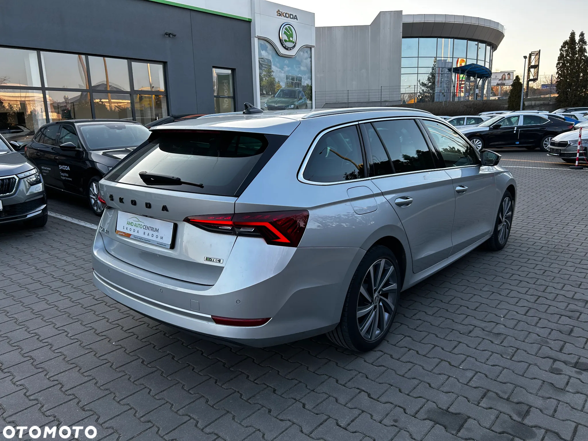 Skoda Octavia 1.5 TSI ACT Style DSG - 7