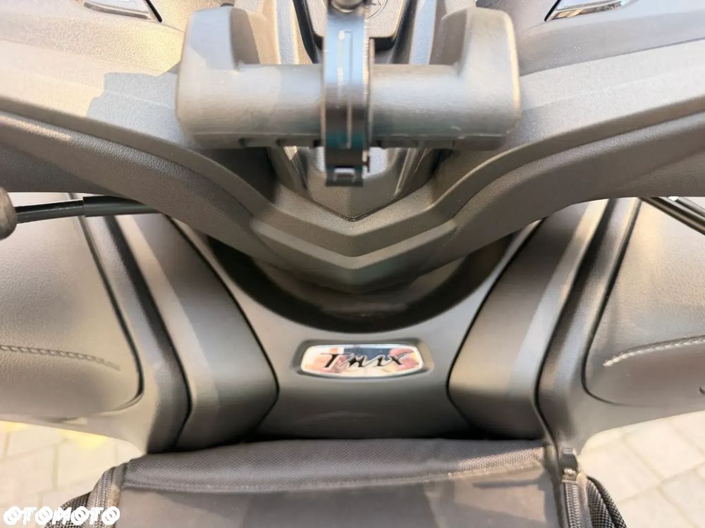 Yamaha Tmax - 20
