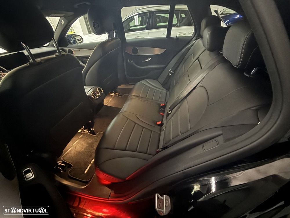 Mercedes-Benz C 300 de AMG Line - 11