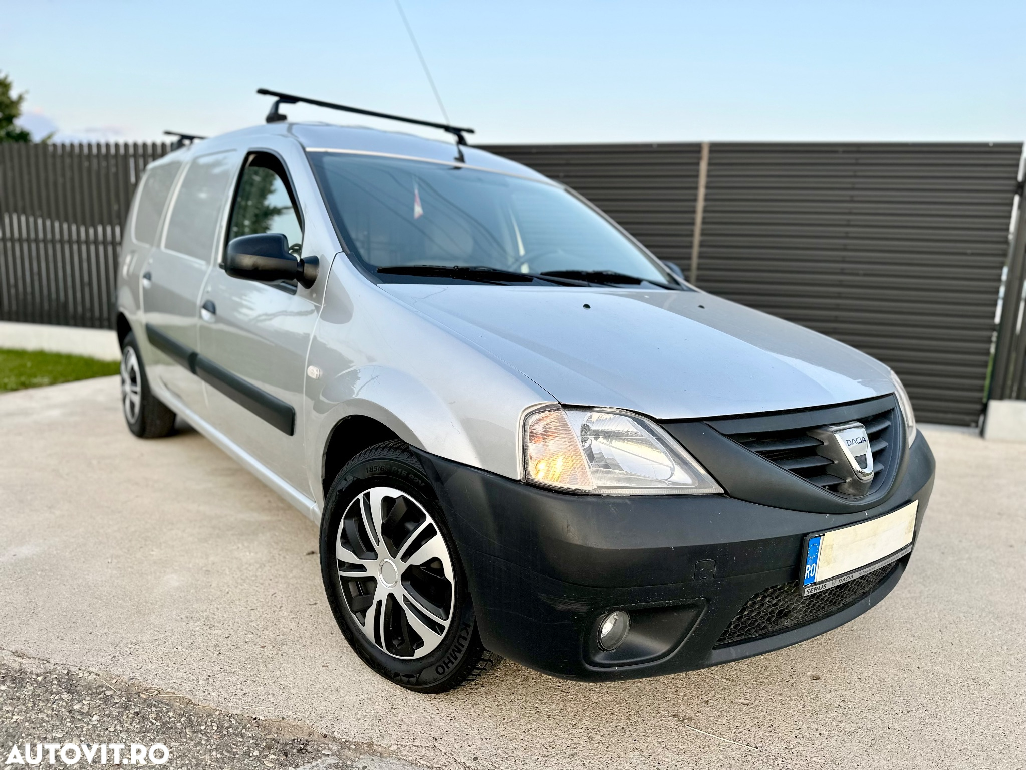 Dacia Logan Van - 24