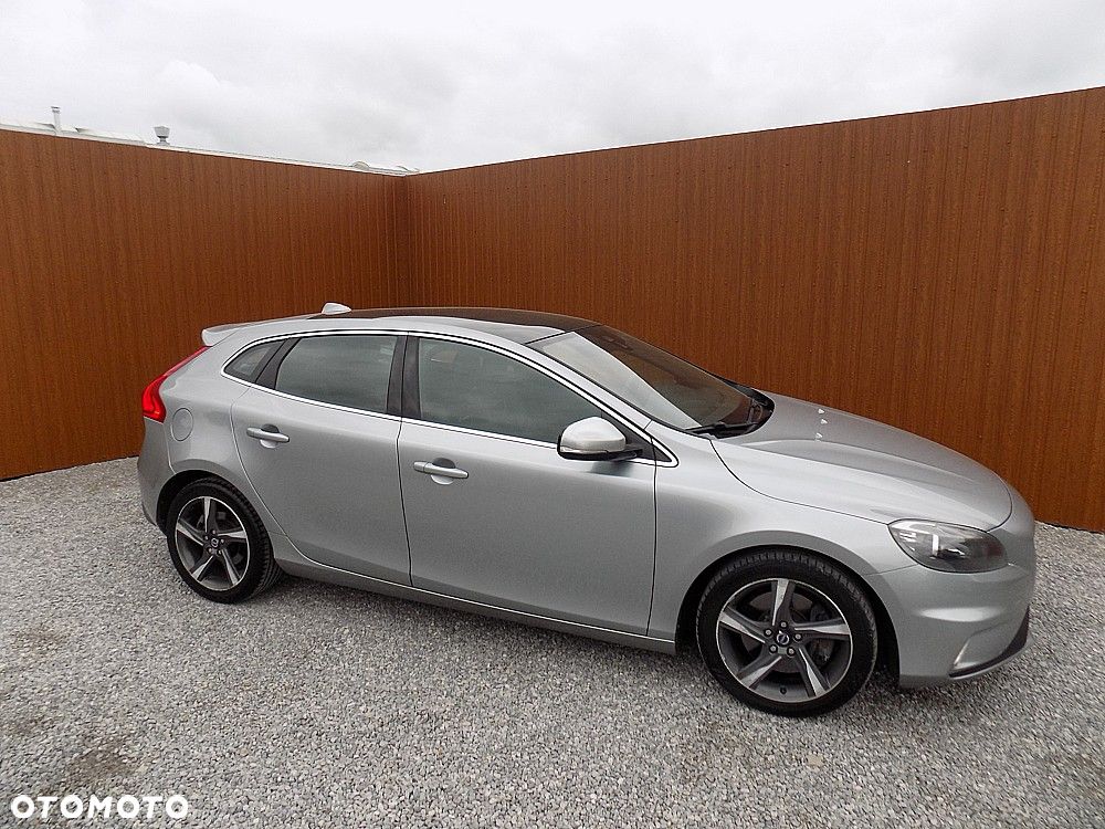 Volvo V40 D3 Drive-E R-Design Momentum - 38