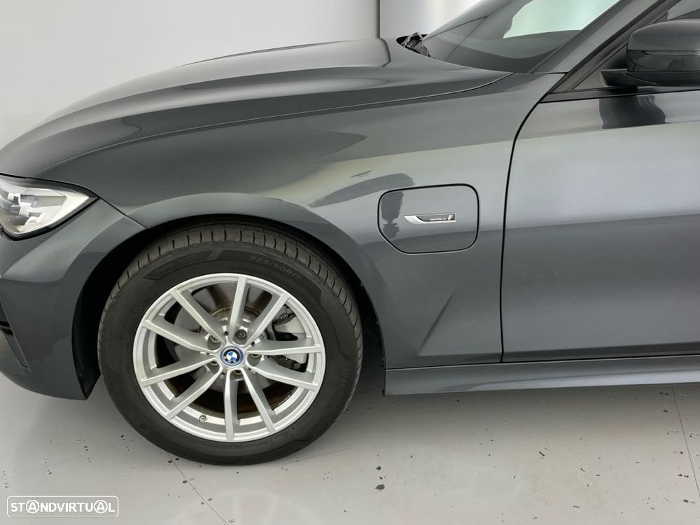 BMW 320 e Auto - 20