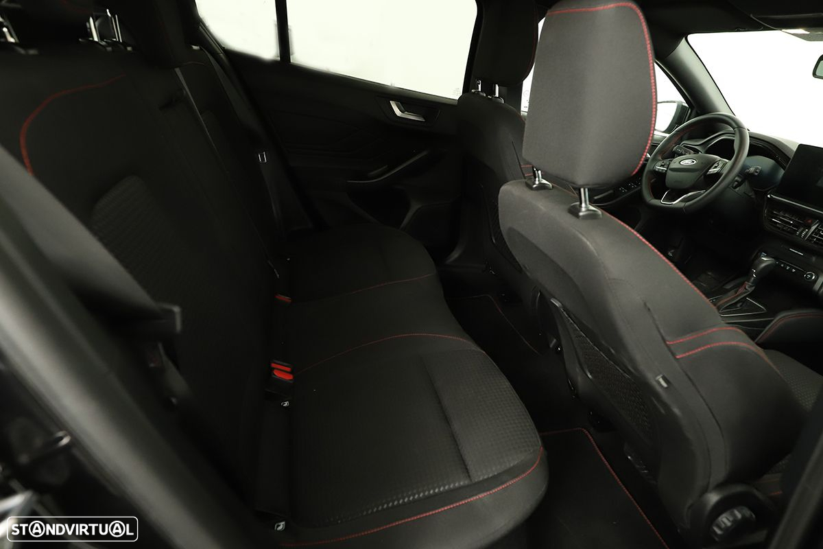Ford Focus - 21