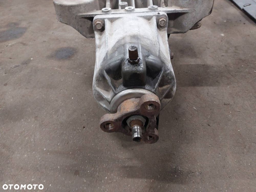 DYFERENCJAŁ DYFER MOST TYLNY CHRYSLER  GRAND VOYAGER IV 3.3 V6 - 2