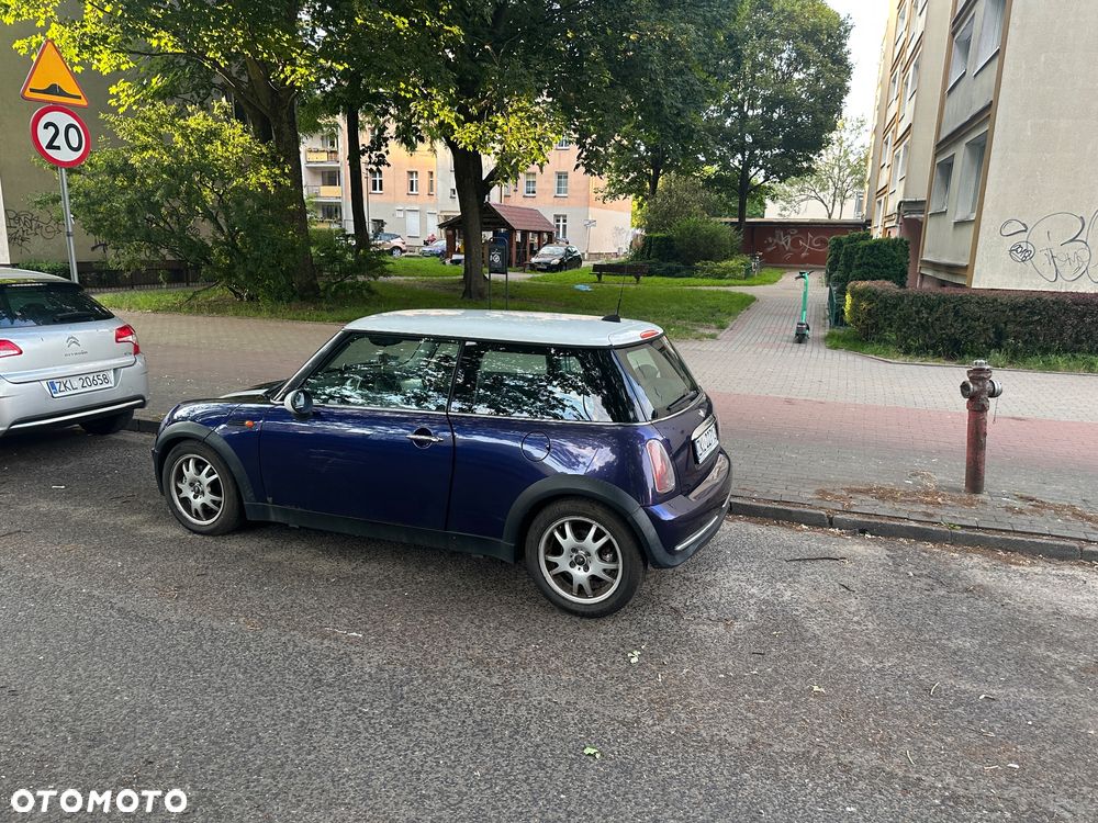 MINI Cooper Standard - 4