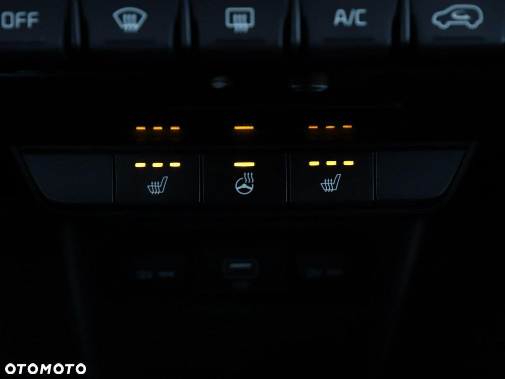 Kia Sportage 1.6 GDI 2WD DREAM-TEAM EDITION - 27