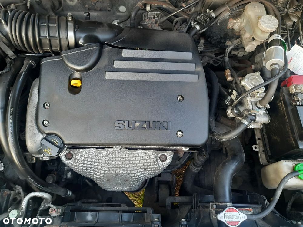 Suzuki Liana 1.6 Comfort - 24