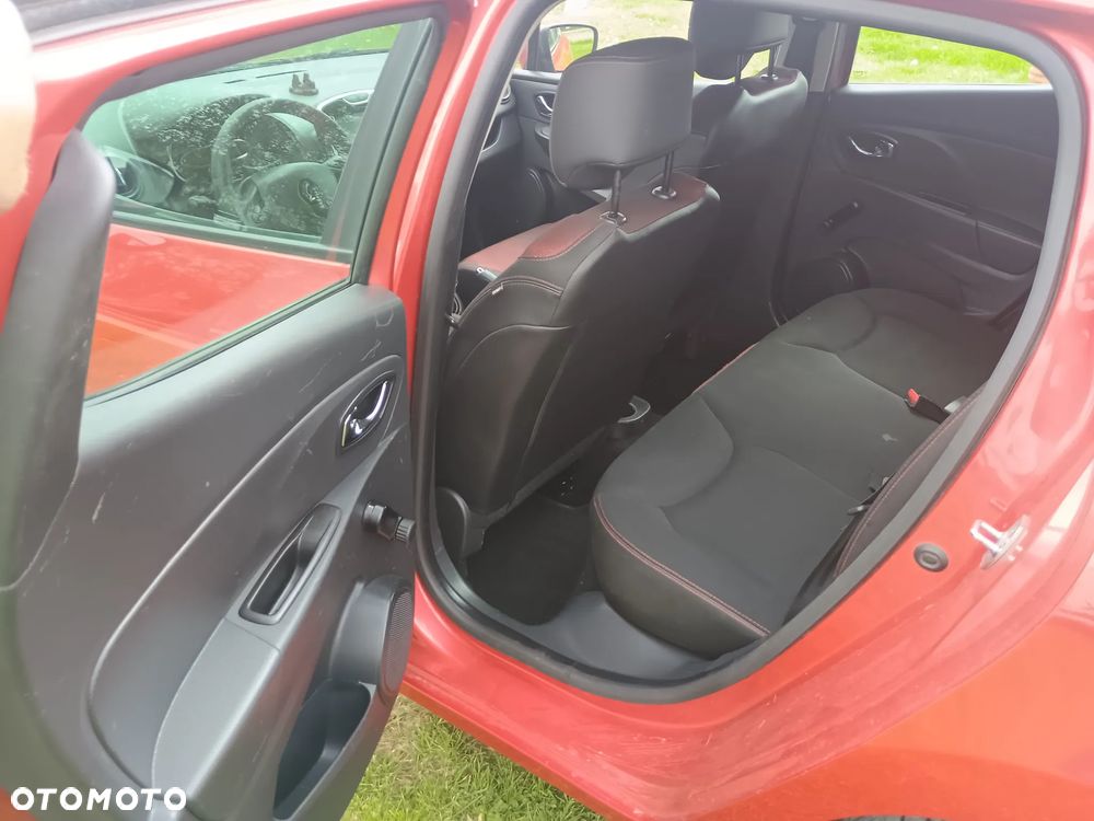 Renault Clio 1.2 16V 75 LIMITED - 29