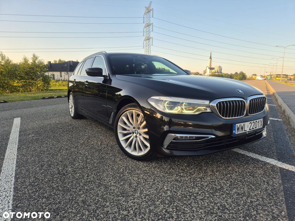 BMW Seria 5 525d Luxury Line