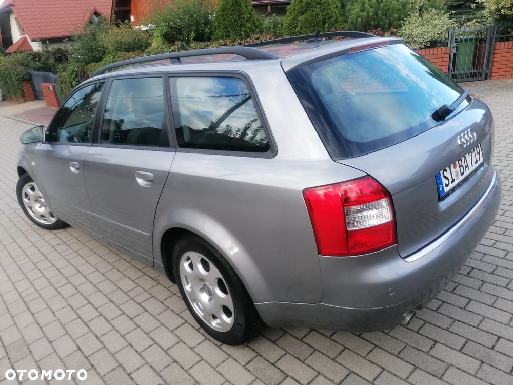 Audi A4 Avant 2004 photo 4