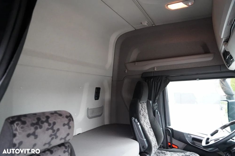 Scania R 520 / V8 / SISTEM HIDRAULIC / RETARDER / I-PARK COOL / FULL AIRMATIC / EURO 6 - 35