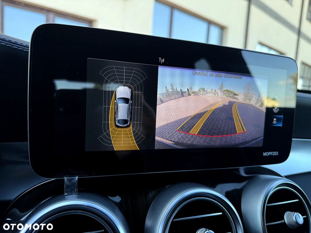 Mercedes-Benz GLC - 16