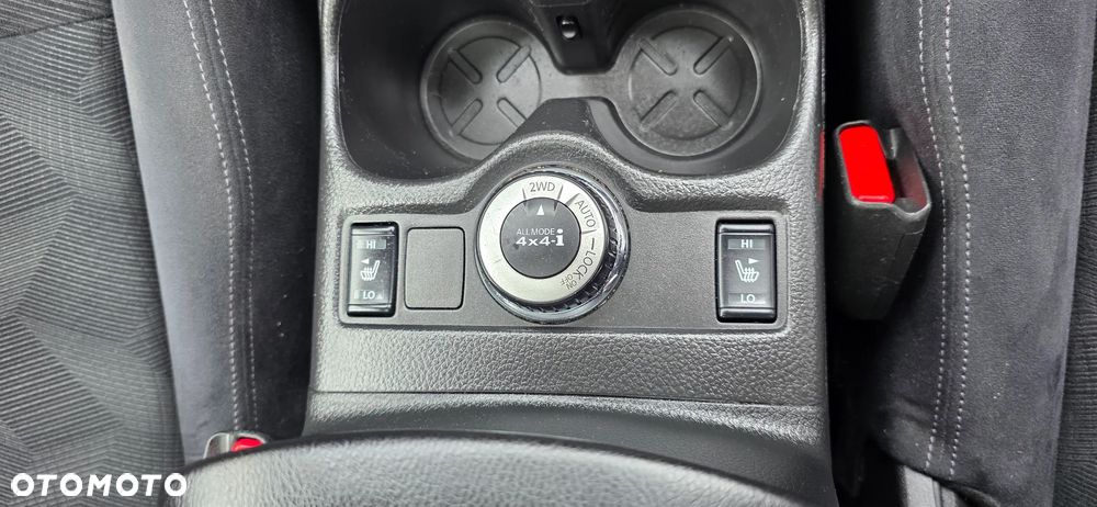 Nissan X-Trail 1.6 DCi N-Connecta 4WD - 36