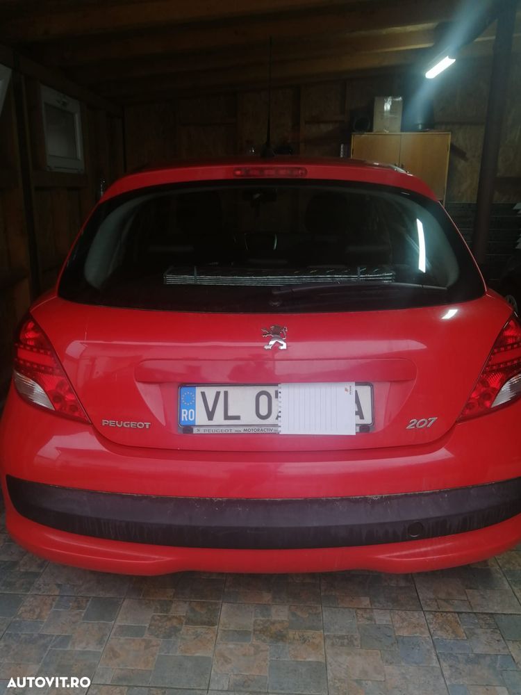 Peugeot 207 - 12