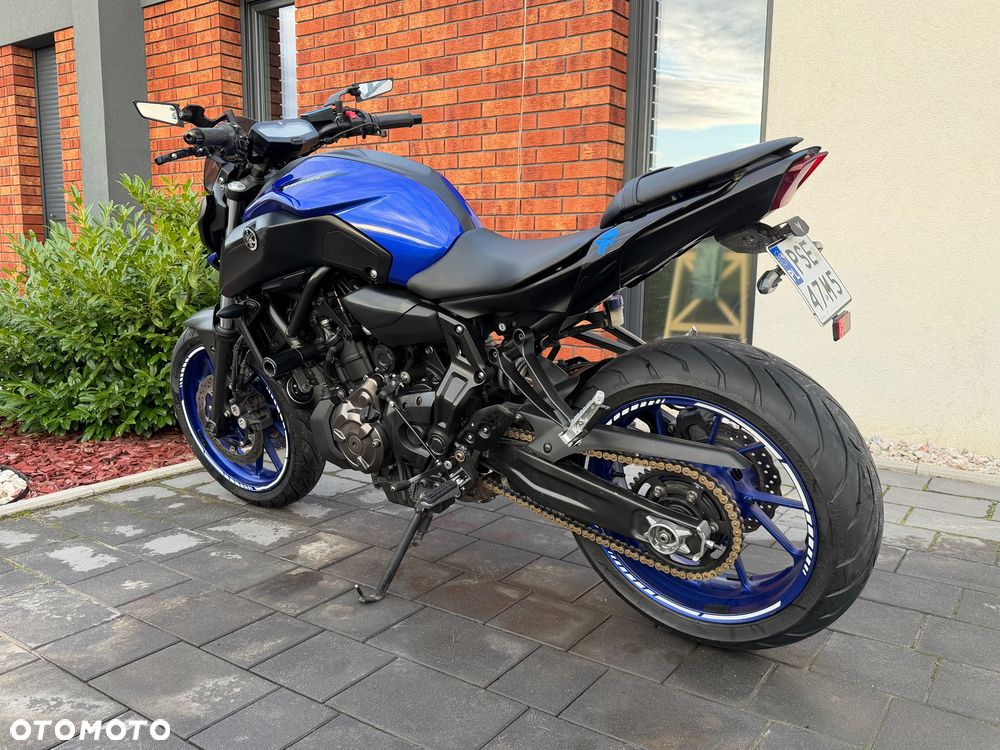 Yamaha MT - 7