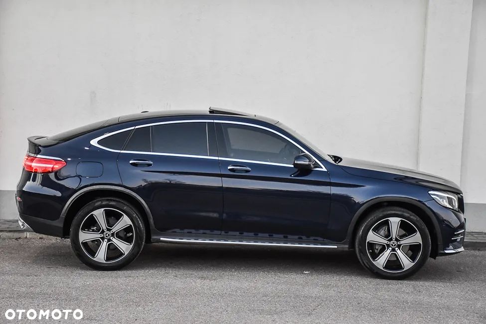 Mercedes-Benz GLC 300 4Matic 9G-TRONIC AMG Line - 18