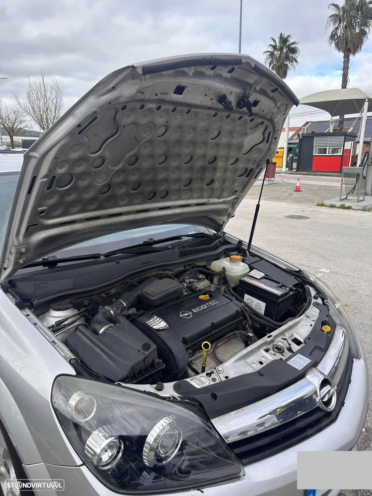 Opel Astra GTC 1.6 - 3