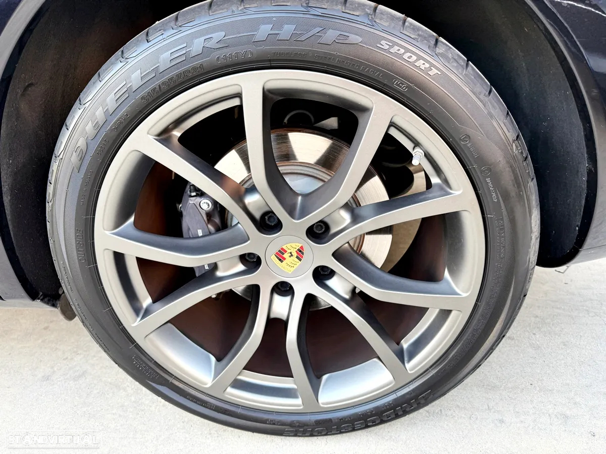Porsche Cayenne Coupé E-Hybrid - 52