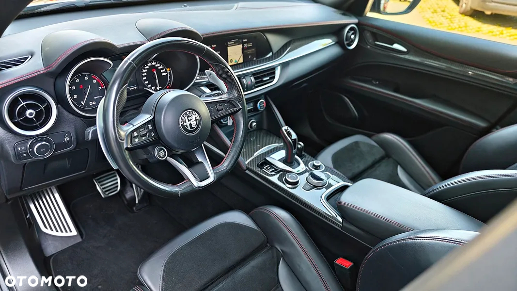 Alfa Romeo Stelvio 2.0 Turbo Veloce TI Q4 - 23
