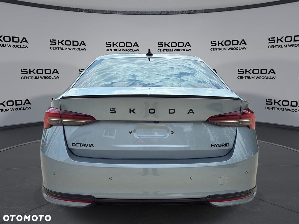 Skoda Octavia - 10