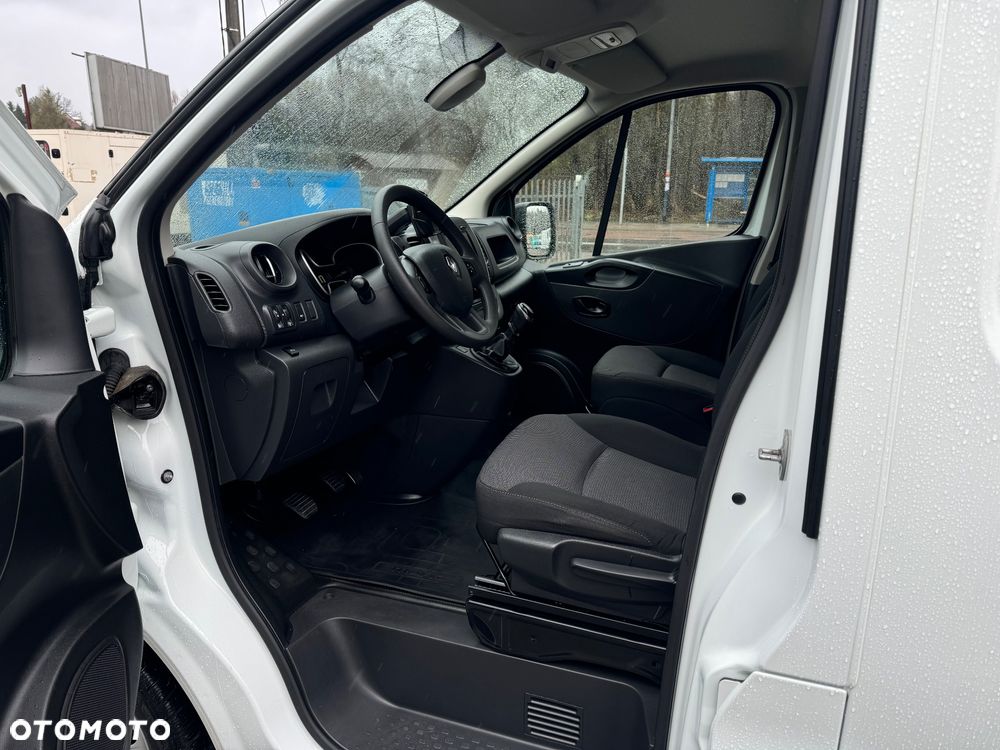 Renault Trafic - 14